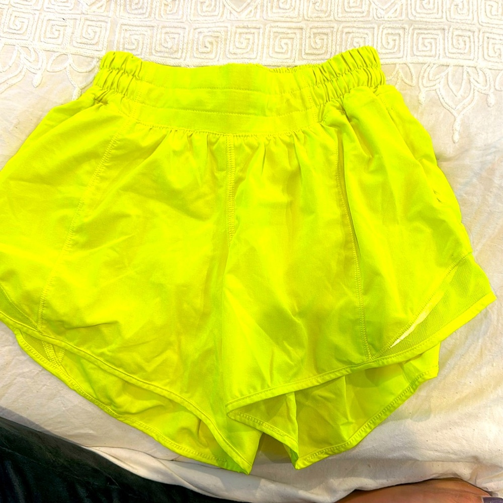 Highlighter yellow Hottie Hots 4”